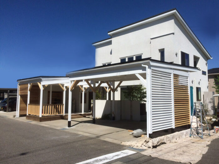 施工事例　木製カーポート　塗装3