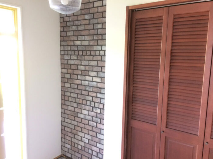 ⭐︎施工事例　エイジング塗装　モルタル造形　壁面レンガ3