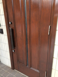 玄関ドア補修後After2 玄関ドア補修後After2